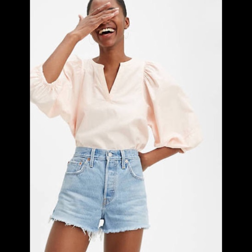 Levi’s 501 cutoff denim shorts